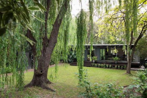 Botanica Editions - Accommodation Fremantle 3