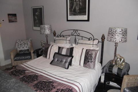 Montrose House - Accommodation Fremantle 7