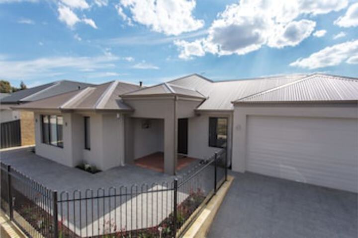 Beckenham WA Accommodation Fremantle