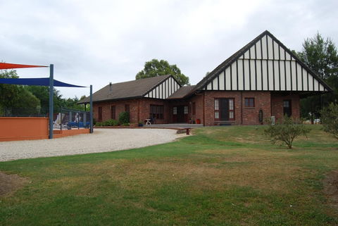 Greenvale Holiday Units - Accommodation Fremantle 2
