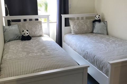 Inner City Apartments - Accommodation Fremantle 3