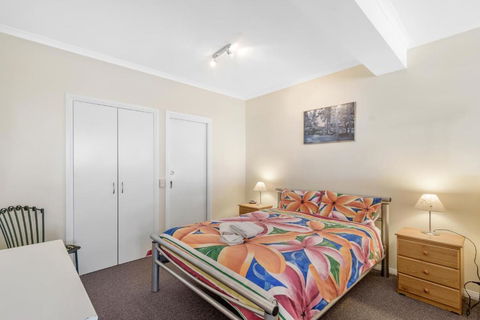 Black Dolphin Waterfront Apartment - Accommodation Fremantle 5