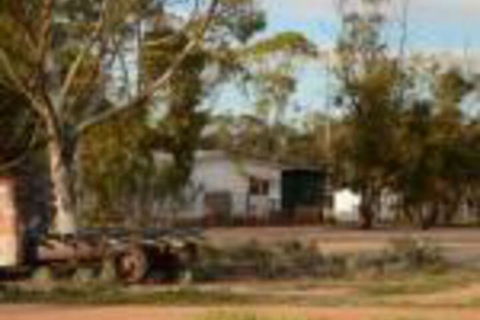 Nulla Nulla Farm Retreat - Accommodation Fremantle 0