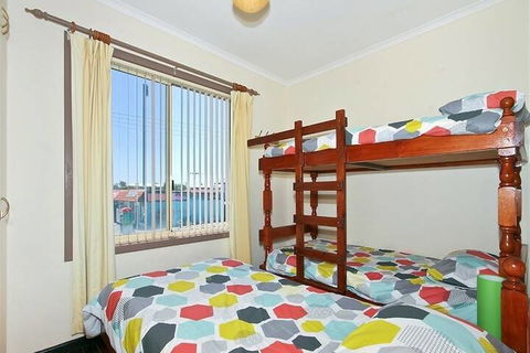 Sun & Fun - Accommodation Fremantle 1