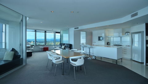 Apartment 4204 - HR Surfers Paradise - Accommodation Fremantle 6