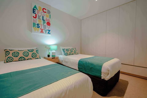 Absolute Collins - Accommodation Fremantle 7
