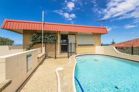 Amazing Ocean Views - Accommodation Fremantle 6