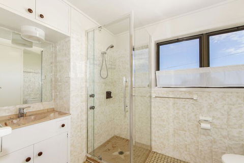 Amazing Ocean Views - Accommodation Fremantle 4