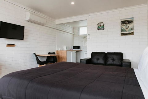 Anchor Wheel Motel - Accommodation Fremantle 3