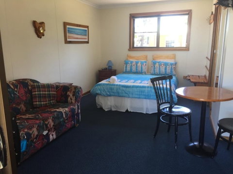Glenaire Apartments On Frazer St - Accommodation Fremantle 2