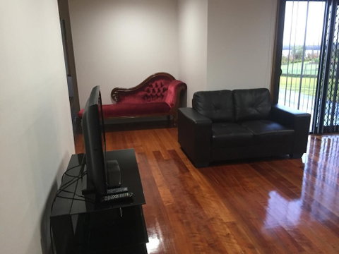 Glenaire Apartments On Frazer St - Accommodation Fremantle 1