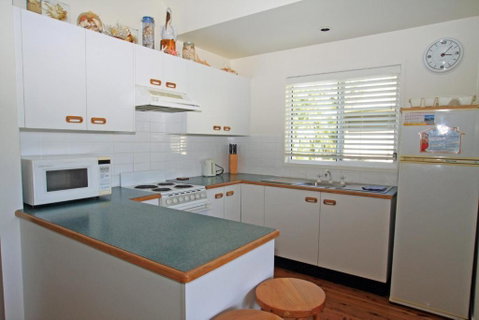 Beach Shack On The Lagoon - Accommodation Fremantle 4