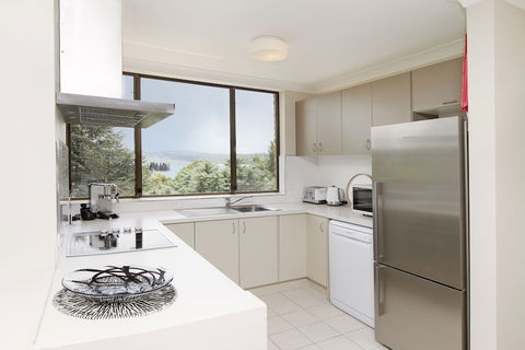 Avalanche 6 - Sophisticated Style & Modern Comfort With A Central Location - Accommodation Fremantle 2