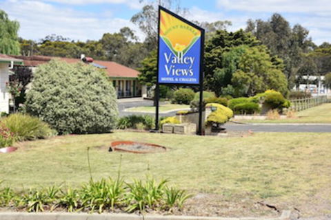 Valley Views Motel & Chalets - Accommodation Fremantle 0