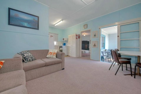 Pacific Units Unit 2 94 Magnus Street - Accommodation Fremantle 1