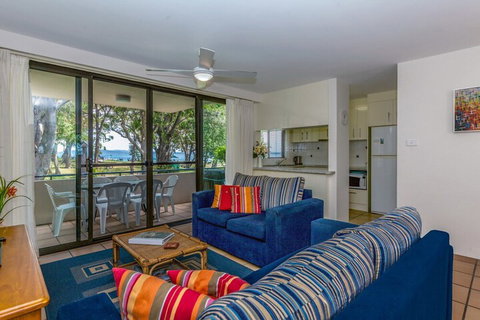 Mistral Court Unit 2 / 17 Mistral Close - Accommodation Fremantle 0