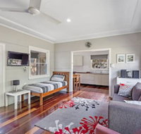 Government Road 102 - Accommodation Fremantle