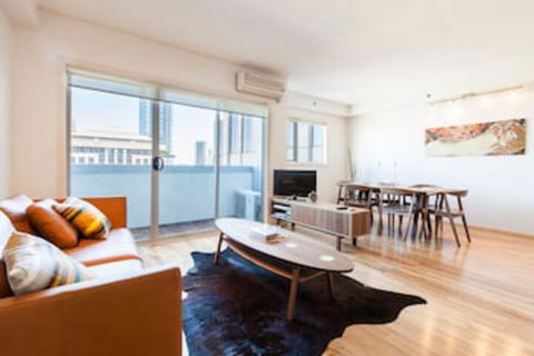 LANCE, 1BDR Melbourne Apartment - Accommodation Fremantle 0