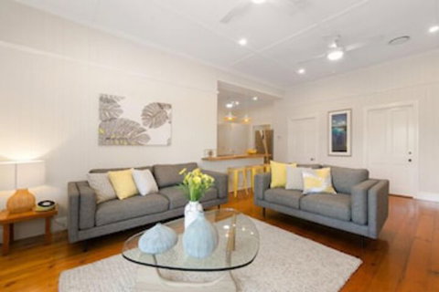 Tallywood 4 Bedroom - Accommodation Fremantle 2