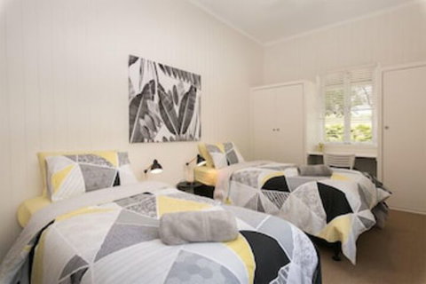Tallywood 4 Bedroom - Accommodation Fremantle 6