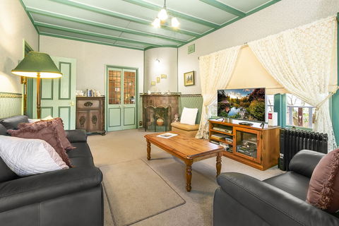 Ambrose Cottage Front Apt - Accommodation Fremantle 2