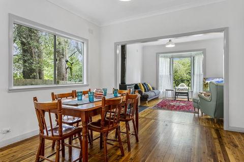 Ambrose Cottage Front Apt - Accommodation Fremantle 0