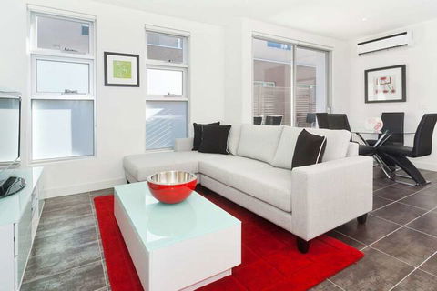 Classy Central Caulfield - Accommodation Fremantle 2