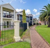 Port Adelaide Harbourside Home - Accommodation Fremantle