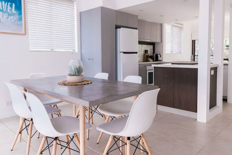 Unit 4 Weyba Lodge Noosa - Accommodation Fremantle 7