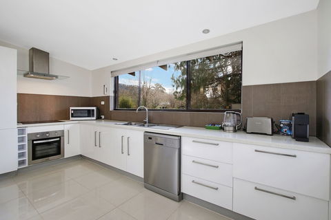Alinga Longa Residence 4 Bedroom With Pool - Accommodation Fremantle 1