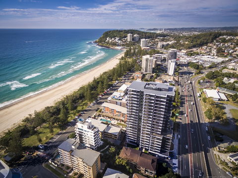 Boardwalk Burleigh Beach - Accommodation Fremantle 4