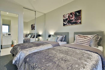 The CHANGE Apartments - Accommodation Fremantle 2