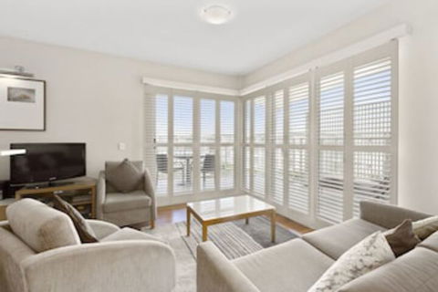 RESORT On The BEACH 4302 - Accommodation Fremantle 0