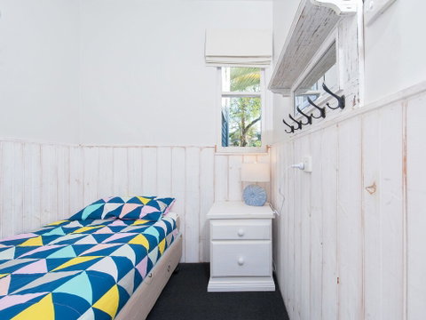 Sandy Point Road 6 Mermaids Rest - Accommodation Fremantle 4