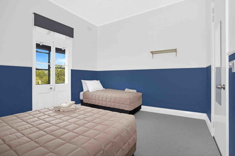 Royal Hotel Wyong - Accommodation Fremantle 0