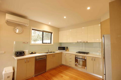 Apollo Bay Seal Apartments - Accommodation Fremantle 2