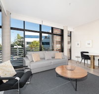 Uber Chic Newtown Designer Pad H392 - Accommodation Fremantle