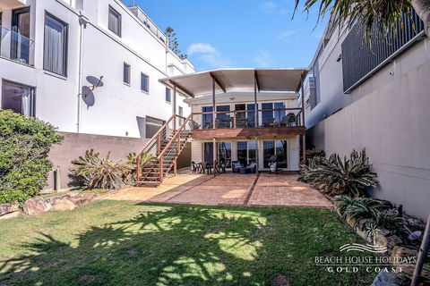 True Beachfront Beach House - Accommodation Fremantle 0