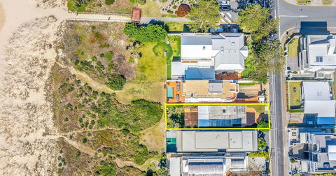 True Beachfront Beach House - Accommodation Fremantle 2