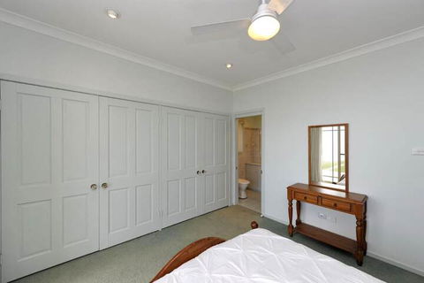 Cook St. 4 Salamander Bay - Accommodation Fremantle 5