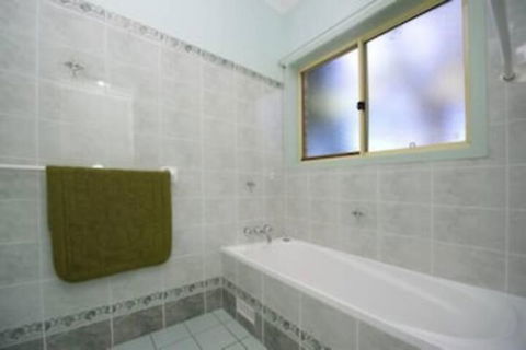 Cook St. 4 Salamander Bay - Accommodation Fremantle 3