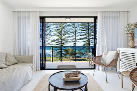 Burleigh By The Sea - Accommodation Fremantle 0