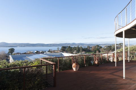 Sandy Bay Sensation - Accommodation Fremantle 0