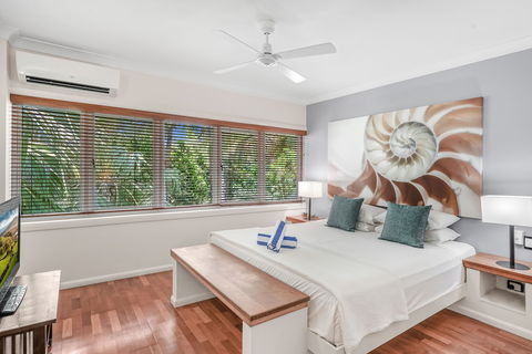 Poolside Apt In Alamanda Beachfront Resort 55 - Accommodation Fremantle 6