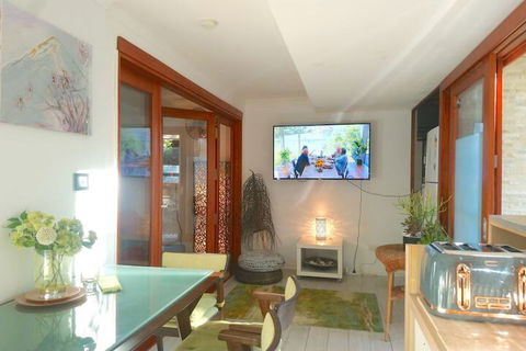 Luxury Escape - Accommodation Fremantle 5