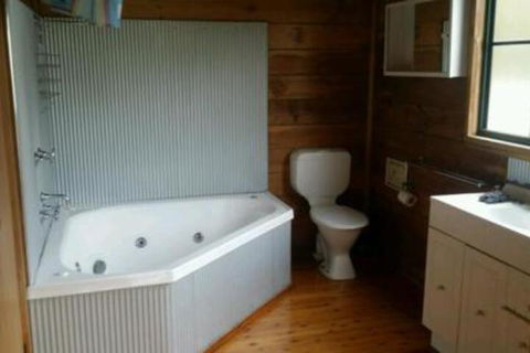 Abelia BIG SPA NO 1 Cottage - Accommodation Fremantle 5