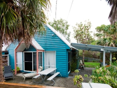 Affordable Twin Peaks 1 - Accommodation Fremantle 2