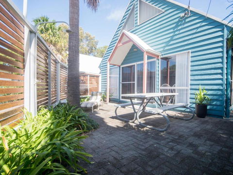 Affordable Twin Peaks 1 - Accommodation Fremantle 3