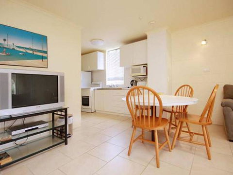 Surfsea Villa Manyana 32 - Accommodation Fremantle 6