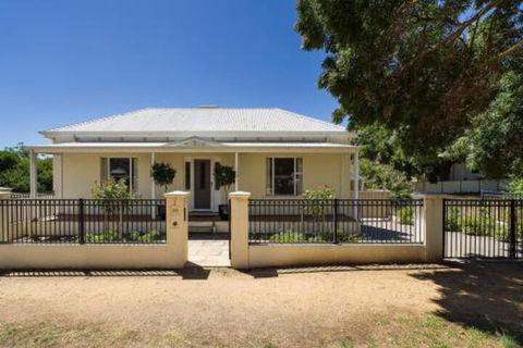 Berkeley Street Townhouse - Accommodation Fremantle 0